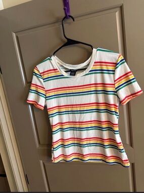 Rue21 White Ribbed Tee with Rainbow Stripes